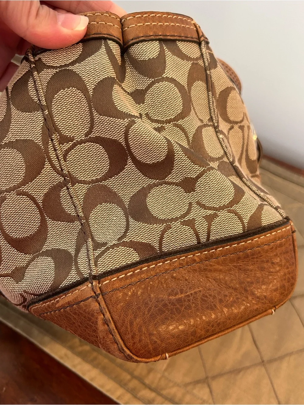 VTG Y2K Coach Chelsea Signature Turnlock Shoulder Bag Tan Leather Trim 10986